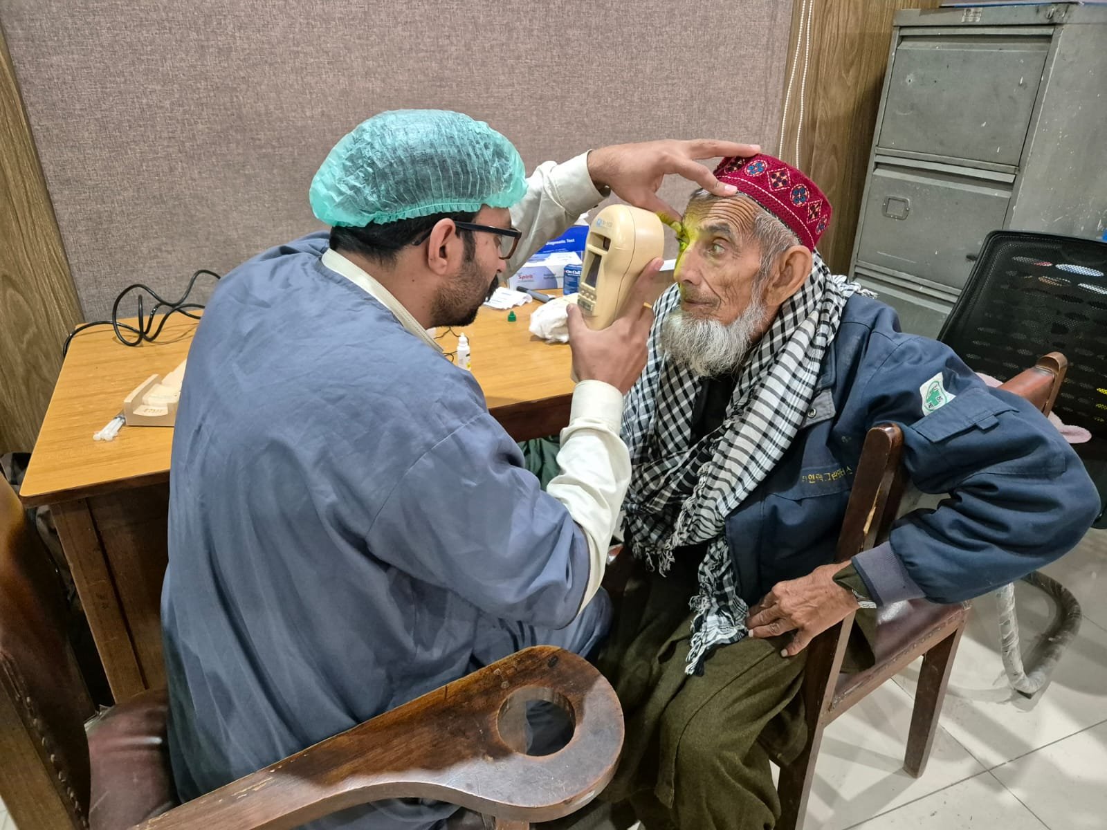 Patient receiving eye care
